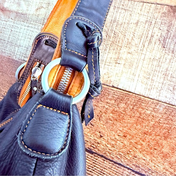 Hobo International Black and Tan Leather Hobo Crescent Shoulder Bag - Picture 5 of 12